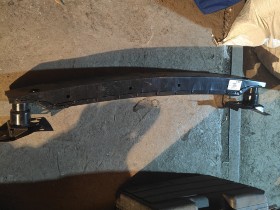 Усилитель бампера