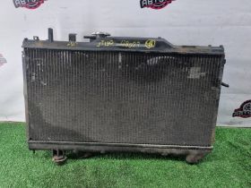 радиатор двигателя