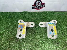 Шарнир двери перед